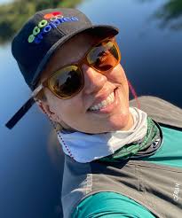 O trabalho de Biólogas e Biólogos com preservação, pesquisa, recuperação e  monitoramento das águas e biodiversidade aquá