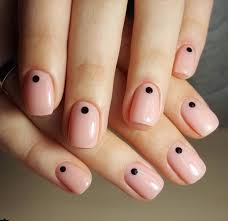 Le unghie in gel sono unghie durevoli, applicabili come se fossero uno smalto, e molto simili a quelle naturali. Nail Art Unghie Corte 6 Idee Manicure Raffinate E Facilissime