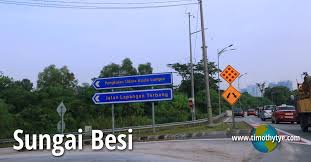 Hal tersebut terlihat pada keberadaan landasan pacu. Sungai Besi Kuala Lumpur