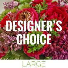 We love the addition of a piece of coral on the mirrored tray, adding a. Large Desk Coffee Table Or Kitchen Table Florals In Seattle Wa Fiori Floral Design