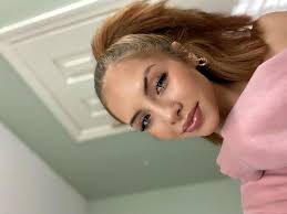 I'm looking for a best friend to play Fortnite with