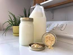 Savon A Lessive Maison 2 Recettes Diy Natural Products Homemade Glass Of Milk