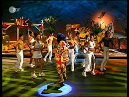 Nach tollen proben und einem gelungenen auftritt mit crying at the discothek und wes alane fragten die jungs, ob sya nicht sängerin ihrer band werden möchte. Wes Alane Live Youtube