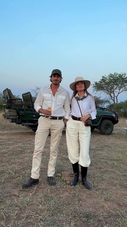 Stylish Safari Outfits for Couples