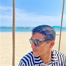 Profesor De Español Para Jovenes Que Deseen Aprender El Idioma Nativo