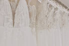 Dich will ich auf deinem weg begleiten und unterstützen. Brautkleider Ludwigshafen Amabilis Wedding Concept