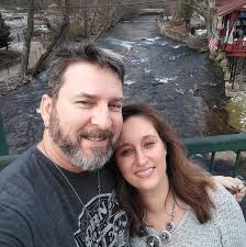 Hello! Does anyone know the nearest mountain or waterfall? I'm located in  Blackshear GA.