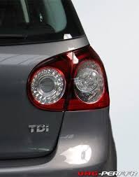 Les Feux Arrieres De La Golf 5 References Origine Feux A Led Cerise R32 Edition 30 Tutoriel Demontage Vag Perf Feu Arriere Led Golf