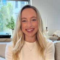 Ashley Burgin's Instagram, Twitter & Facebook