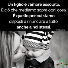 L Immagine Puo Contenere Una O Piu Persone E Testo Essere Mamma Figli Frasi Sulla Famiglia
