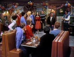 Happy days è una serie tv di genere commedia creata da garry marshall con henry winkler e tom bosley, trasmessa dal 1974 in usa. The Second Anniversary Show Happy Days Wiki Fandom