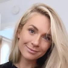 Lea May's Instagram, Twitter & Facebook