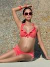 Hilaria baldwin: N fr gravide Hilaria bikiniskryt - Se og hr