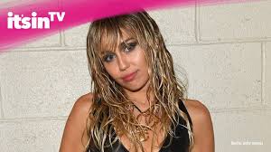 Born destiny hope cyrus, november 23, 1992) is an american singer, songwriter, and actress. Miley Cyrus Vokuhila Schockt Ihre Fans Youtube