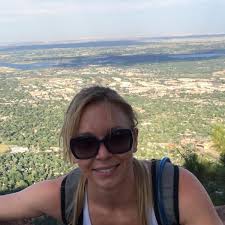 Deanna Gilchrist's Instagram, Twitter & Facebook