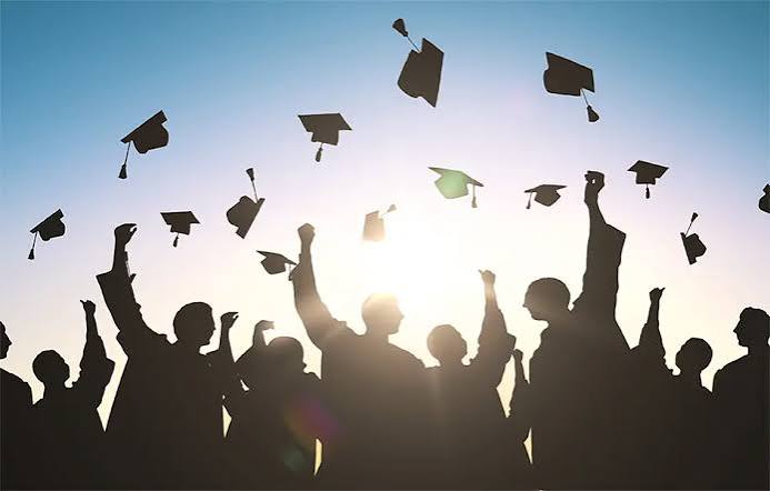 The Pros and Cons of Hiring Fresh Graduates - Staffing, Temp & Employment  Agency