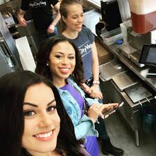 Hanging out with Alex around town today! She showed me around  @sprucestreetharborpark before it opens this weekend. We had some delicious  food... Chicken in a waffle cone, anyone?! Can't wait to see