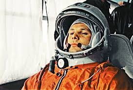 (photo by fox photos/getty images). Jurij Gagarin Pierwszy Czlowiek W Kosmosie Viva Pl
