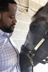 Kentucky soldier turned trainer finds success in horse racing