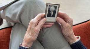 Cu toate acestea, sistemul de pensii din romania este la inceput si astfel si particpantii nostri sunt destul. Ajutorul De Inmormantare Deces