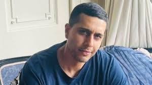 Antonio Clegg's Instagram, Twitter & Facebook