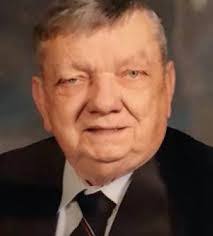 Tom Socha's Instagram, Twitter & Facebook