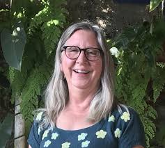 ANNUAL REPORT and CALENDAR OF WOMEN