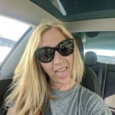 Andrew Hotz (@AndrewHotz)