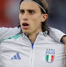 تعادل نقاطنا مع السعودية يجعل فرضية التأهل تمر بحساب النقاط والبطاقات  #ستوديو_الجماهير #حيدر_زكي تابعوا #قناة_النهرين_الفضائية عبر الترددات  التالية: التردد: 12034H معدل الترميز: 27500