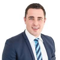 Declan Robertson — Reviews & Property Sales