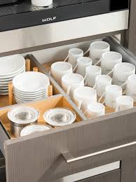 Explore a typical bender showroom. Bentwood Luxury Kitchens