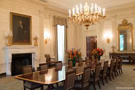 It is used for receptions, luncheons, larger formal dinners. White House History On Twitter The State Dining Room Is The Center Of Hospitality At The White House Serving As The Backdrop For Many State Dinners And Other Official Functions The Room