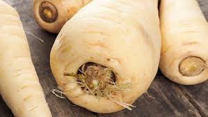 Besonders beliebt ist pastinakencremesuppe und pastinakenpüree (oft mit kartoffeln vermischt). Pastinake Das Gemuse Der Saison Mdr De