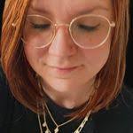 Nicole Eichler's Instagram, Twitter & Facebook