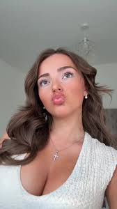 Mia Pollocks Well Have A Look