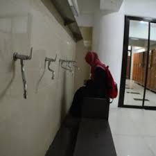 Berikut ini terjemahan surat al ikhlas, asbabun nuzul dan tafsirnya. Pdf Physical And Safety Features Of Ablution Spaces In The Mosques Of Selangor And Kuala Lumpur