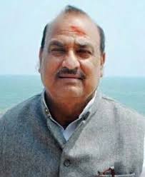 Ganpatrao deshmukh represented sangola in solapur district in the state legislative assembly for 11 terms since 1962 across multiple terms and served as an mla for 54 years. Bollywood Politician Ganpatrao Deshmukh Biography News Photos Videos Nettv4u