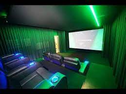 Bei uns finden sie selektierte produkte, die ihre lieblingsfilme in ihrem heimkino noch besser aussehen und klingen lassen. S1e11 Grosses Finale Bei Kino Inbetriebnahme On The Road Mit Hollywood Zuhause Heimkino Doku Youtube