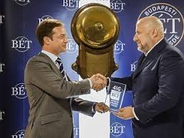 Ekkor még bereczki ágnes volt a neve, ebből kiderül, hogy a homlok zsolt a második férje. Meszaros Lorinc Lanya Is Sajat Labara Allt Privatbankar Hu