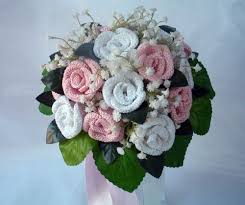 Per decorare bomboniere, ma insomma son sicura che sarete sicuramente creative da utilizzarli nella maniera più svariata. Bouquet Sposa Uncinetto Schemi