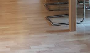 Welche möbelfarbe bei hellem laminat mit bild haushalt möbel gutefrage.net wohnzimmer wohnzimmer. Welche Mobelfarbe Bei Hellem Laminat Mit Bild Haushalt Mobel Einrichtung