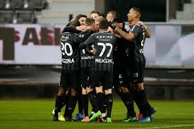 Oficial | oliver verdon aterriza en el alavés. Coronavirus Olivier Verdon Et Ses Coequipiers Renoncent A Une Partie De Leur Salaire