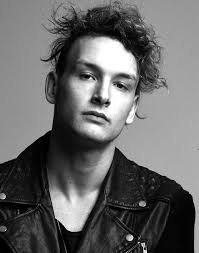 George Daniel, drummer for The 1975 : r/AltLadyboners