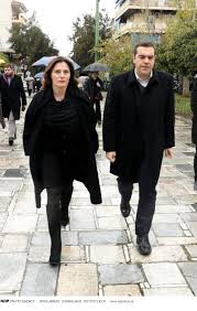 Ο αδελφός του ανδρέας μικρούτσικος, ο οποίος. 8anos Mikroytsikos To Teleytaio Antio Sto A Nekrotafeio H Soros Toy 8a Apotefrw8ei Sth Ritswna Ellada Iefimerida Gr