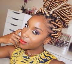 Faux Locs Hair Black And Blonde 20 Stunning Photos Of Black Women Rocking Faux Locs Faux Locs Hairstyles Natural Hair Styles Honey Blonde Hair