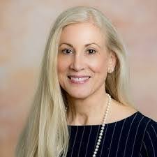 Stephanie Manter's Instagram, Twitter & Facebook