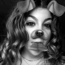 Victoria Pires (@_victoria_pires)