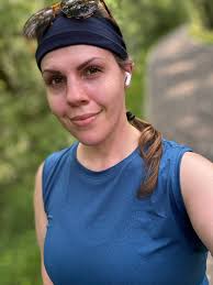 Just wondering, how many times do you guys go for a run within a week?  Anyone would like to share their running schedules? I am trying to work