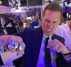 See more ideas about tom brady, new england patriots, brady. Six Rings Earlier This Year Tom Brady Made History When He Became The First Professional Tom Brady Tom Brady Rings Brady