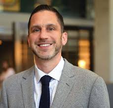 ELEVATING DES MOINES